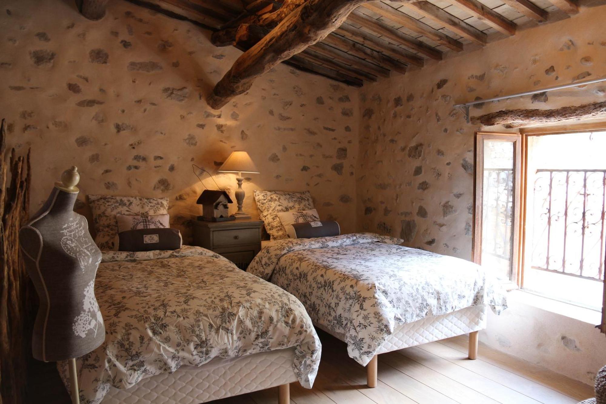 Gite Marceline Saint-Guilhem-le-Desert Bagian luar foto
