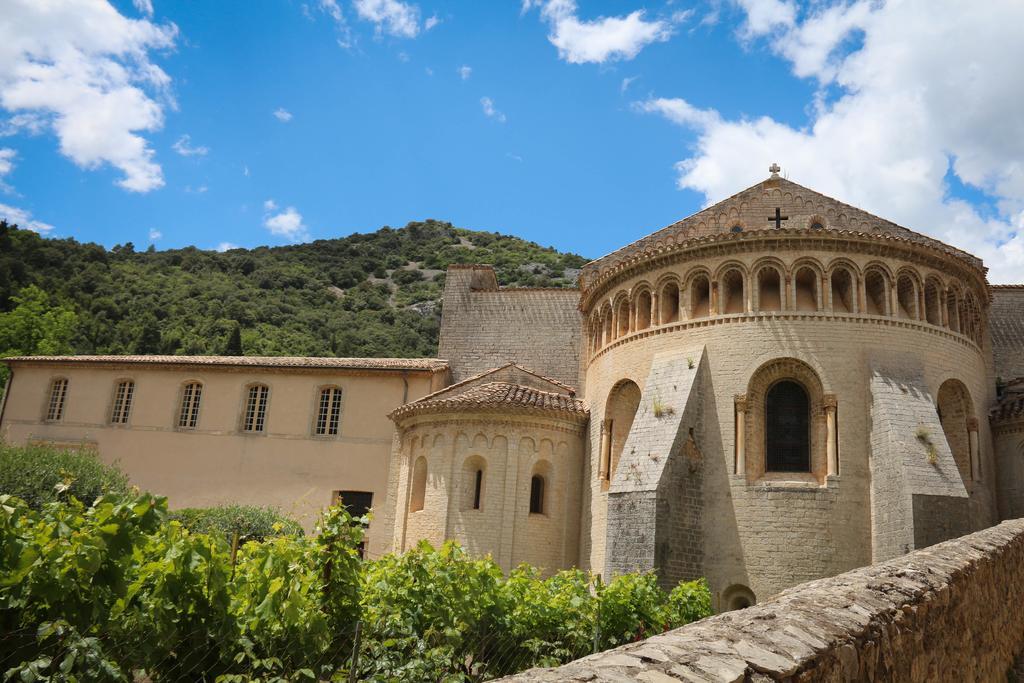 Gite Marceline Saint-Guilhem-le-Desert Bagian luar foto