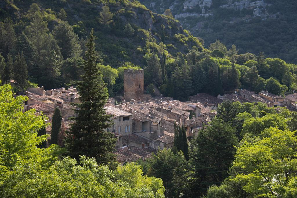 Gite Marceline Saint-Guilhem-le-Desert Bagian luar foto